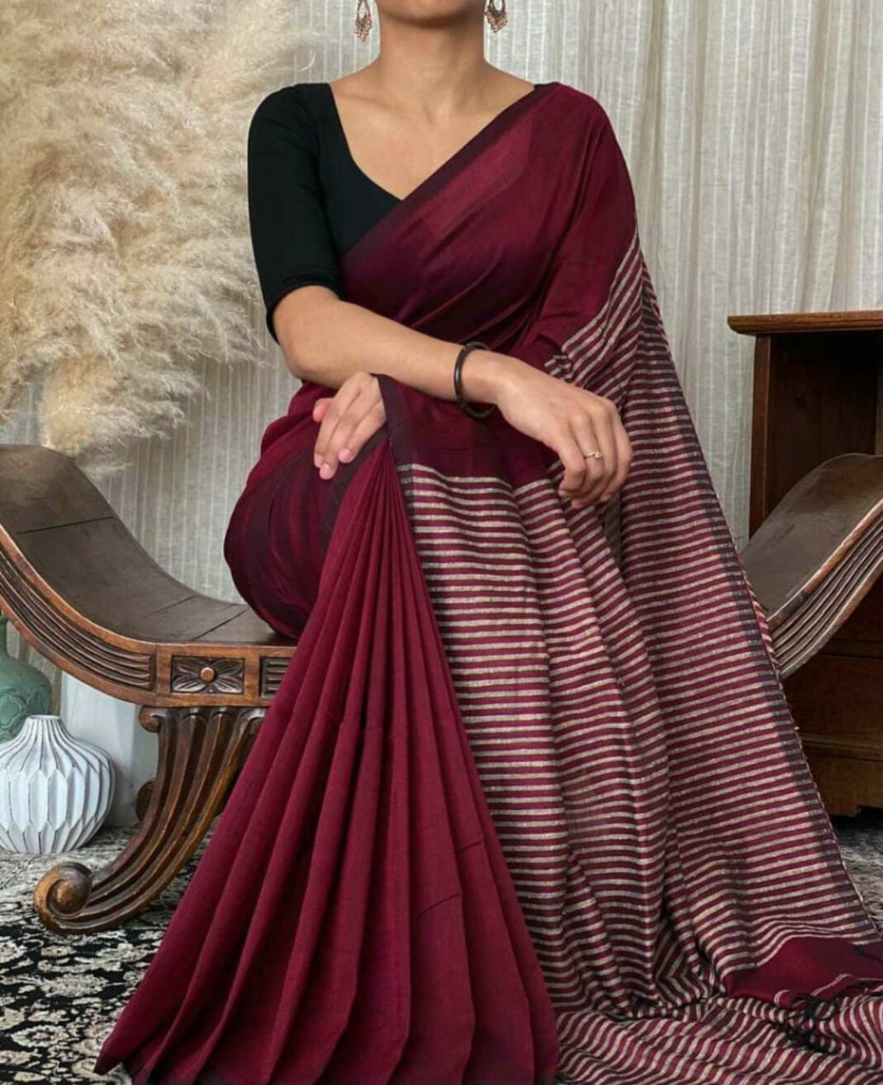 Timeless Elegance: Lightweight Mulmul Cotton Saree with Golden Zari Border